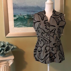 Beautiful Hawaiian Style-Blouse. ☀️